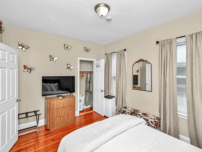 12 Ferndale St #2 — Photo 31
