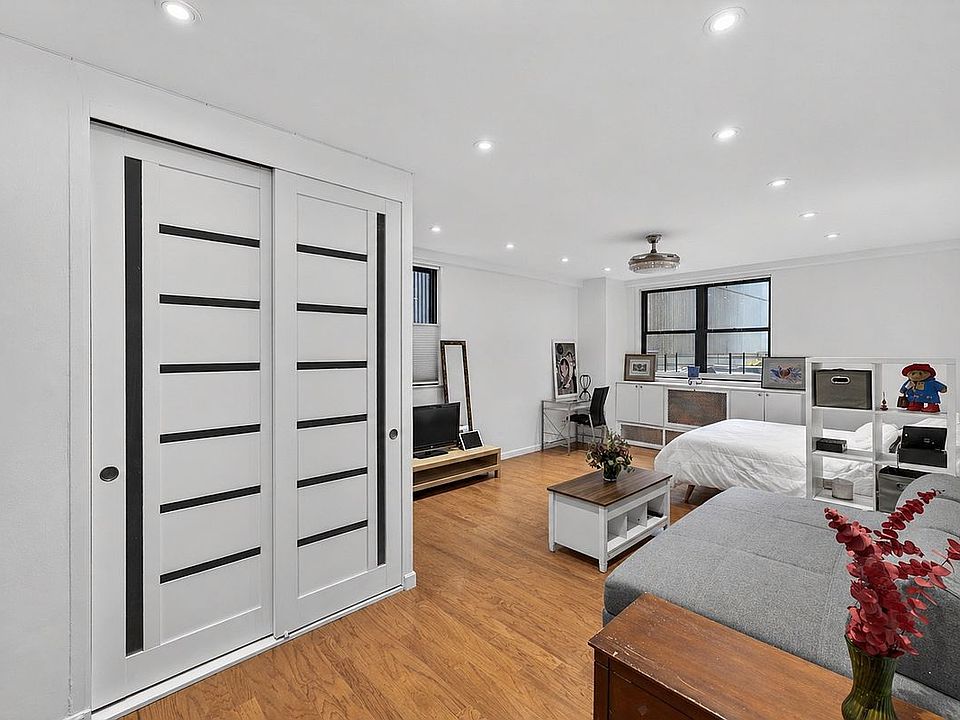 1st image of 330 3rd Ave APT 1K