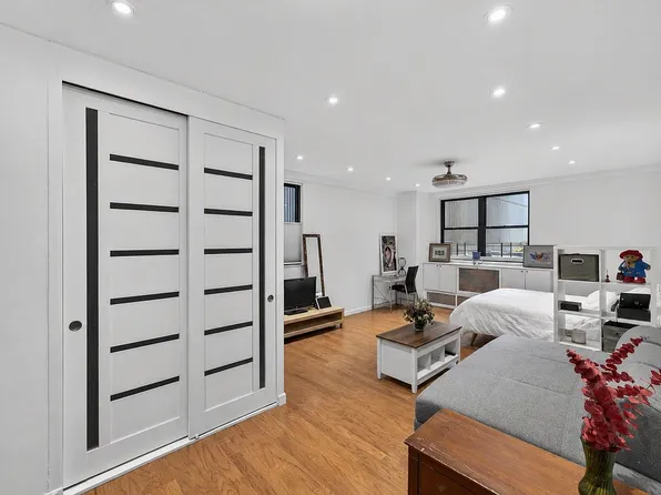 330 3rd Ave APT 1K, New York, NY 10010