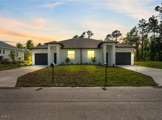 5225/5227 28th St SW, Lehigh Acres, FL 33973