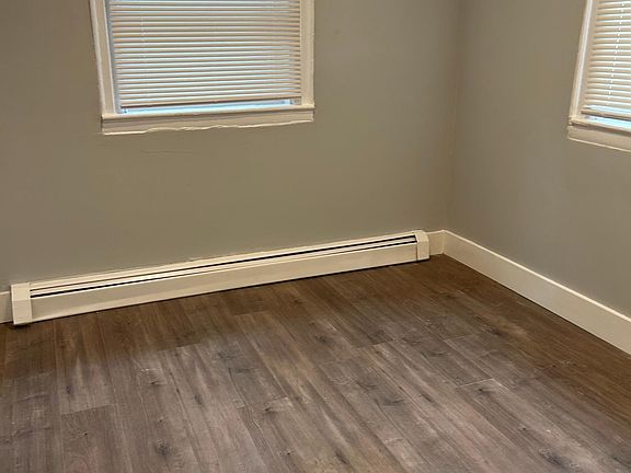 4th image of 966 McLean Ave