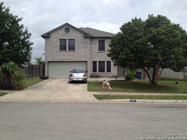 1st image of 527 Stone Gate Dr