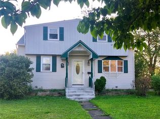 496 Windermere Blvd, Amherst, NY 14226