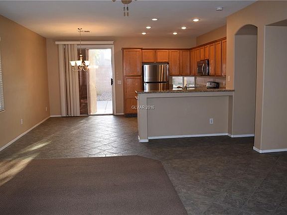3rd image of 2543 Chantemar St #0