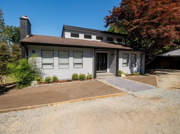 25443 Bosonworth Ave, Maple Ridge, BC V2W 1G9