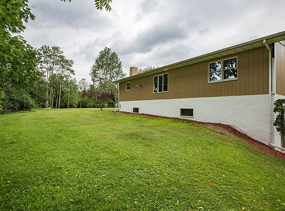 4th image of 15 Ben Hill Dr