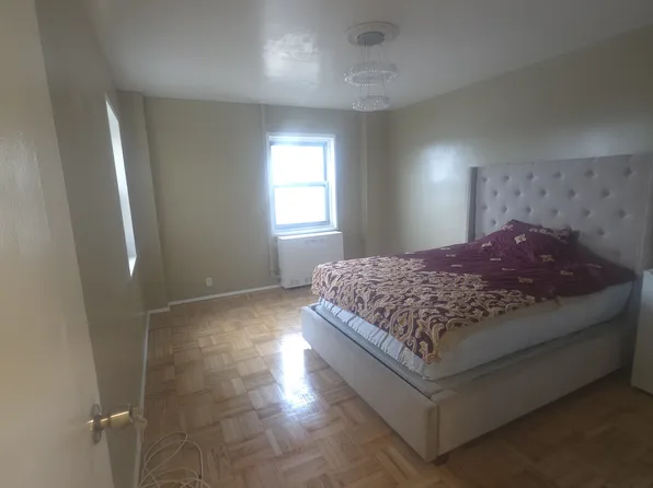 2 Fordham Hill Oval image 4 of 23