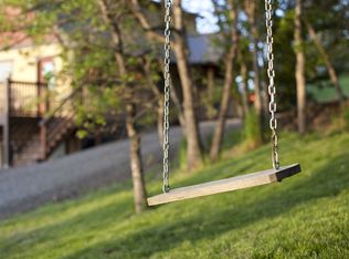 6997 Rapp Ln, Talent, OR 97540