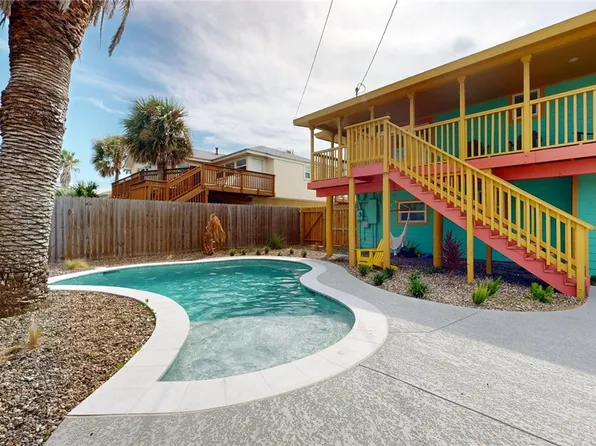 1128 S 11th St, Port Aransas, TX 78373
