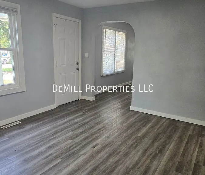 1340 N Wabash Ave — Photo 4