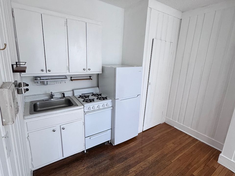2nd image of 39 S Russell St #7