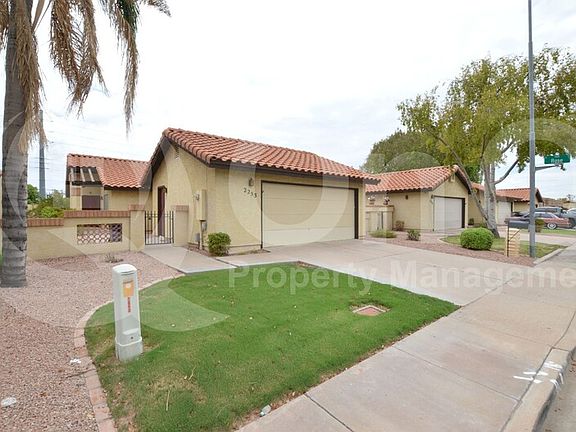 2nd image of 2253 E Flossmoor Cir