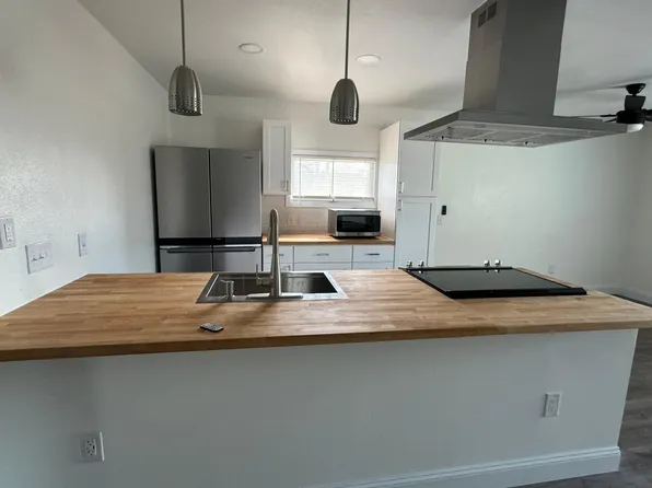 107 Bunnell St #2, Anchorage, AK 99508