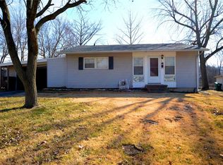 72 Phillips Dr, Decatur, IL 62521