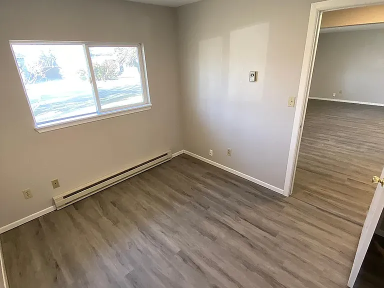 506 N Sampson St — Photo 6