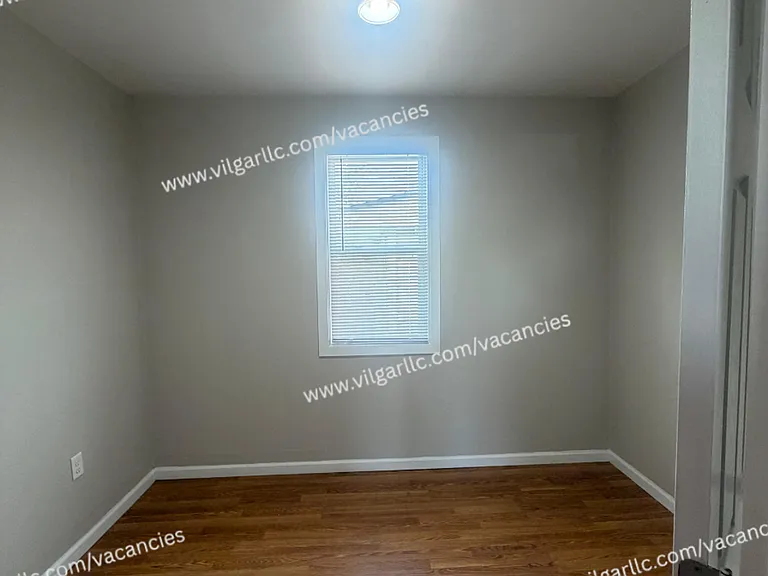 3917 Pulaski St — Photo 14