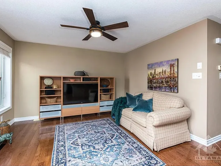 120 Harmattan Ave — Photo 3