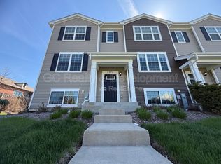 2372 Upland Rd, Pingree Grove, IL 60140