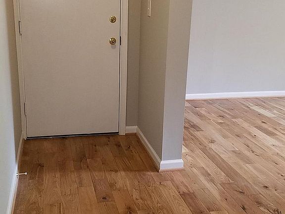 2nd image of 880 Quince Orchard Blvd #Op2
