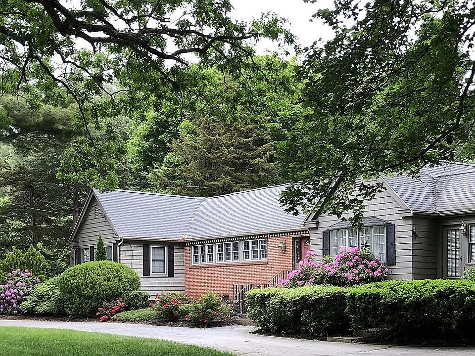 2nd image of 37 Forest St