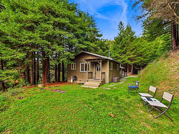 2nd image of 220 Madrone Rd