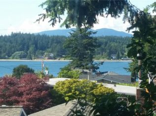 2014 11th St, Anacortes, WA 98221