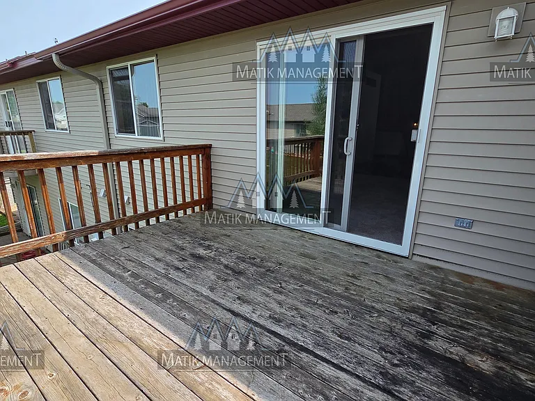 718 10th St SW — Photo 19