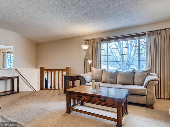 4th image of 721 116th Ave NE