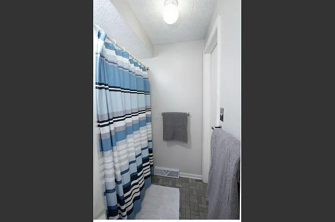 1617 Slade Ave — Photo 17