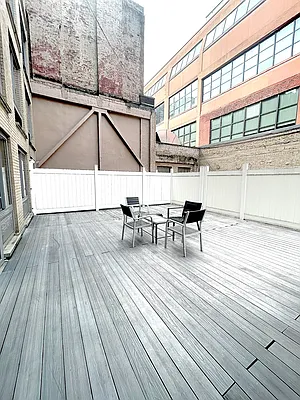 Rented by Avenues Real Estate | media 16