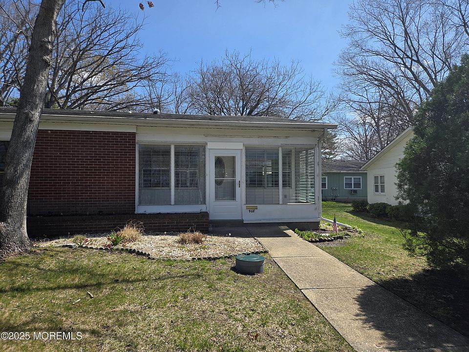 1st image of 96 Edinburgh Ln #F
