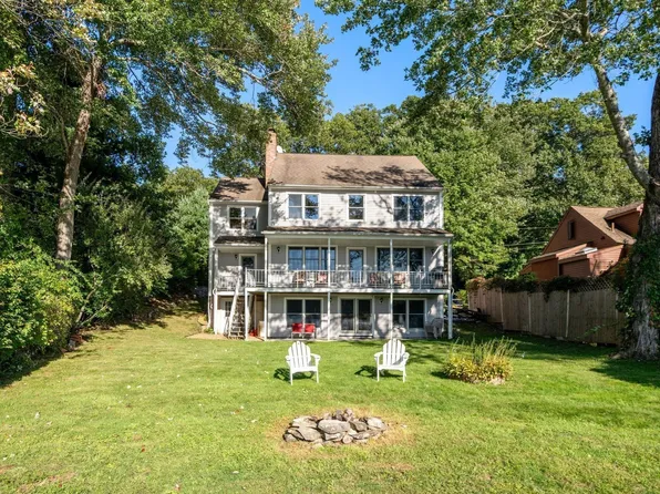 10 Klondike Rd, Dudley, MA 01571