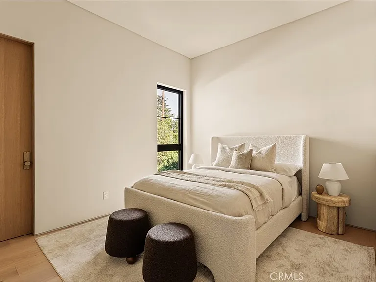 4724 Halbrent Ave — Photo 24