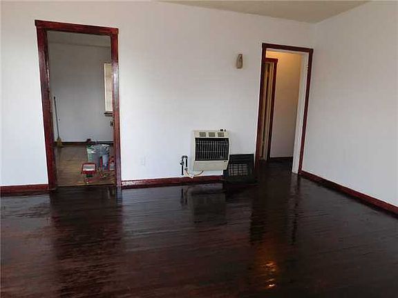 5th image of 1216 Selden Dr