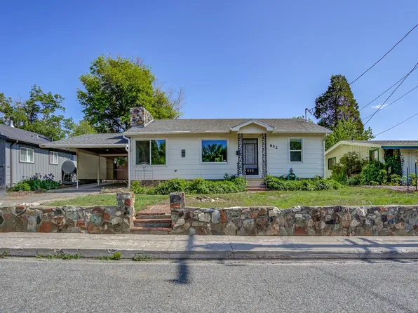 652 Yama St, Yreka, CA 96097