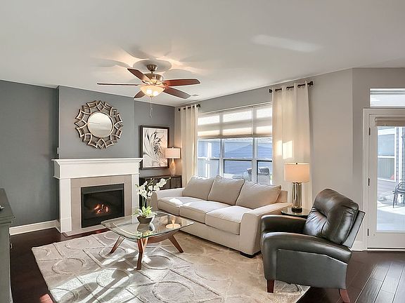 4th image of 125 Hill Place Dr
