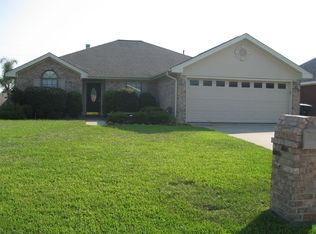 2431 Postoak Ln, Groves, TX 77619