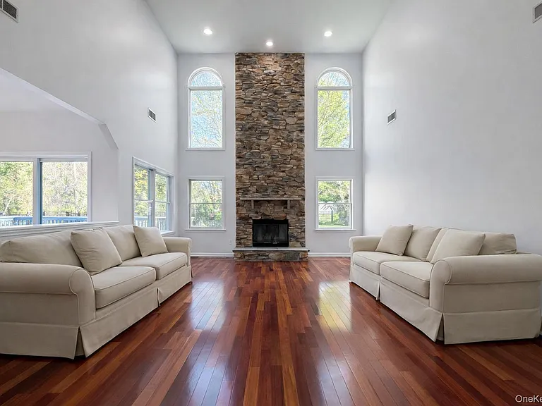 12 Fortune Way — Photo 9