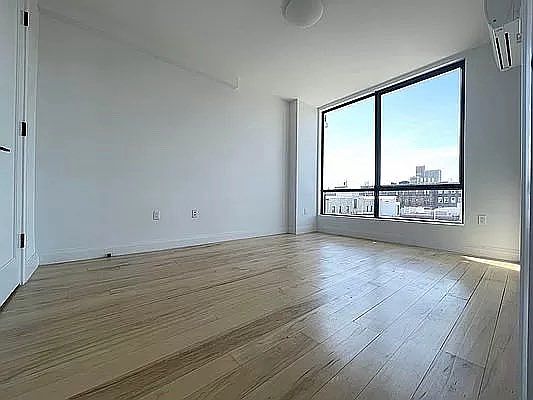 3rd image of 564 Saint Johns Pl Unit 707