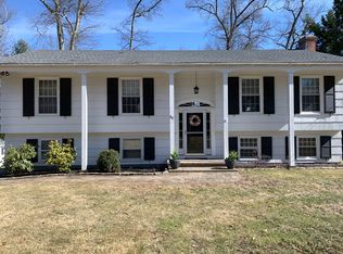 80 Sylvan St, Avon, CT 06001