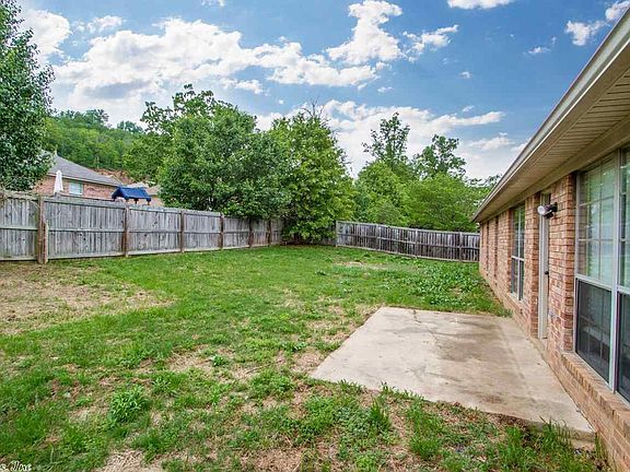 4th image of 56 Weston Cir