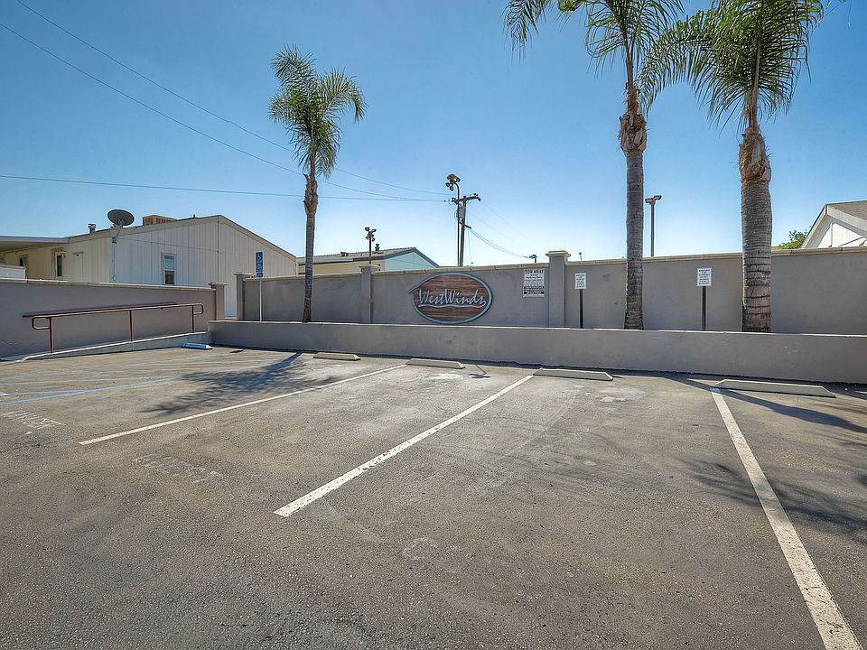 Conveniently located along Centre City Parkway, offering easy access to major freeways, shopping, and a variety of dining options.