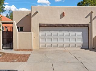 2258 Calle De Ortiz SW, Los Lunas, NM 87031