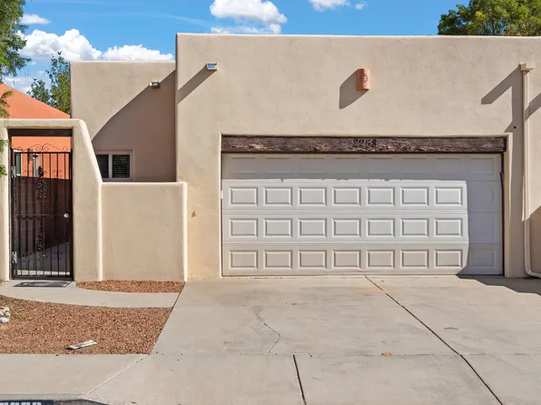 2258 Calle De Ortiz SW, Los Lunas, NM 87031