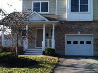 25 Fulton St, Wappingers Falls, NY 12590