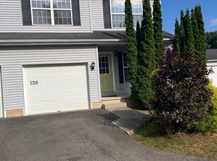 139-141 Stone Quarry Rd #2, Clifton Park, NY 12065