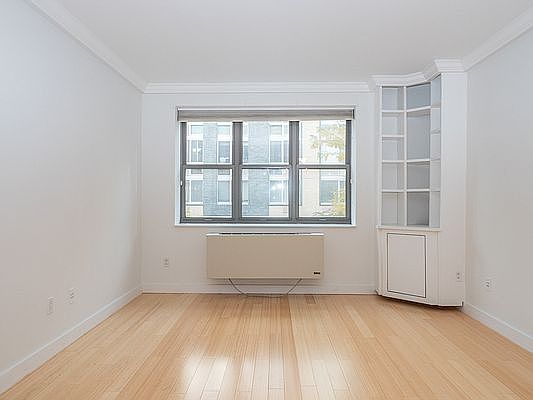 1st image of 516 W 47th St APT N2a