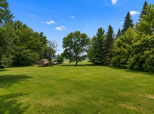 8045 59th St N, Lake Elmo, MN 55042