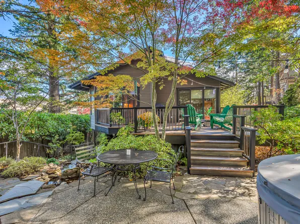 801 Clarence Ln, Ashland, OR 97520