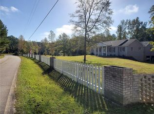 150 Yancey Rd, Covington, GA 30014